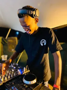 DJ Ace – Lifting Your Soul Ft. DJ Shima